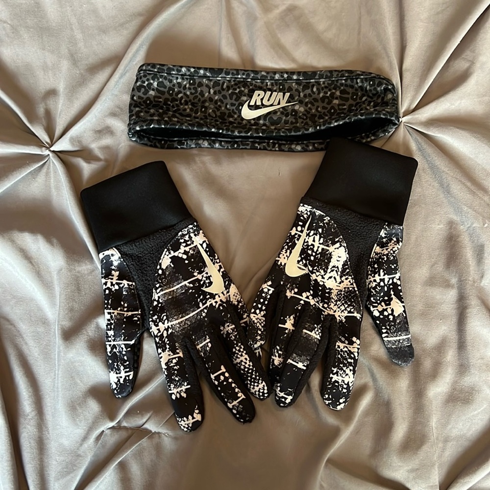 Nike running gloves and headband